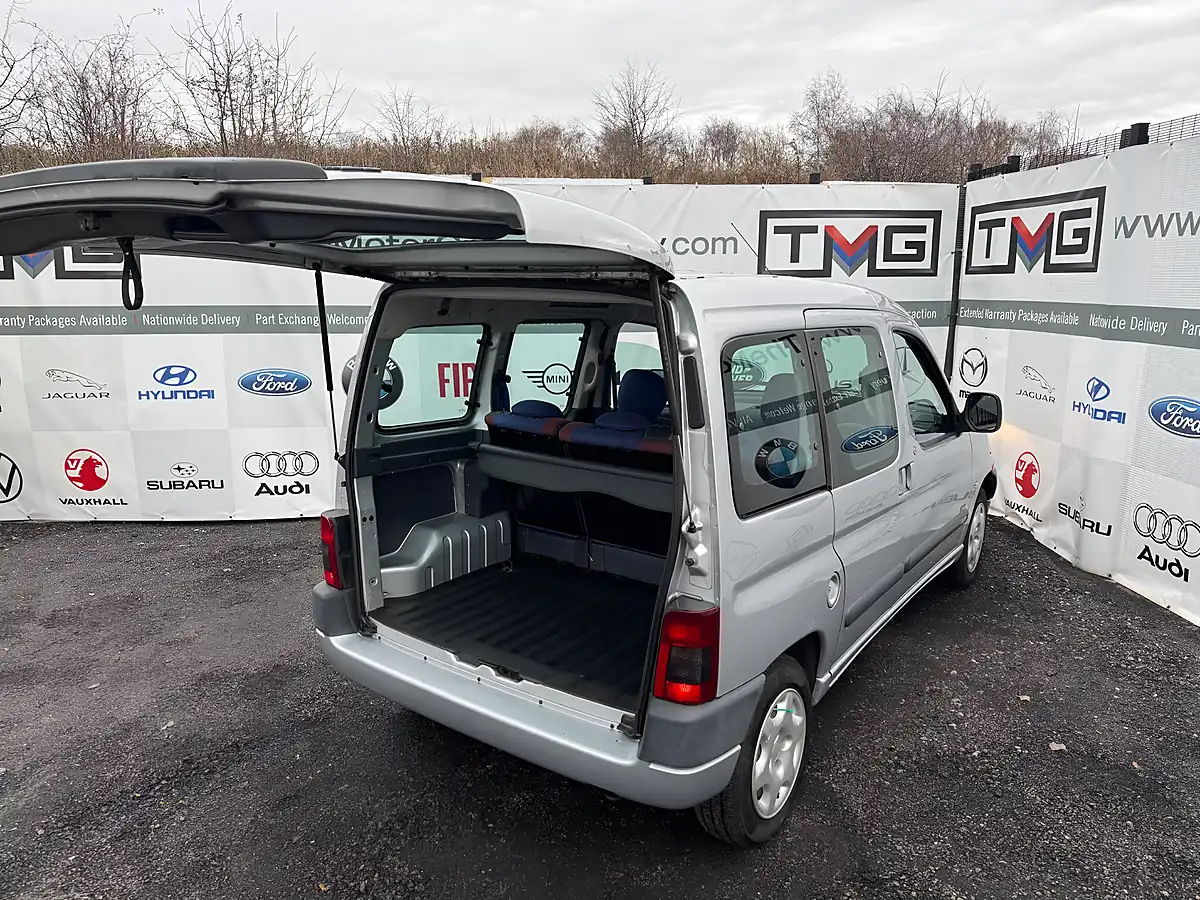 Used 2002 Citroen Berlingo Forte Multispace Silver - Interior and Exterior details 3