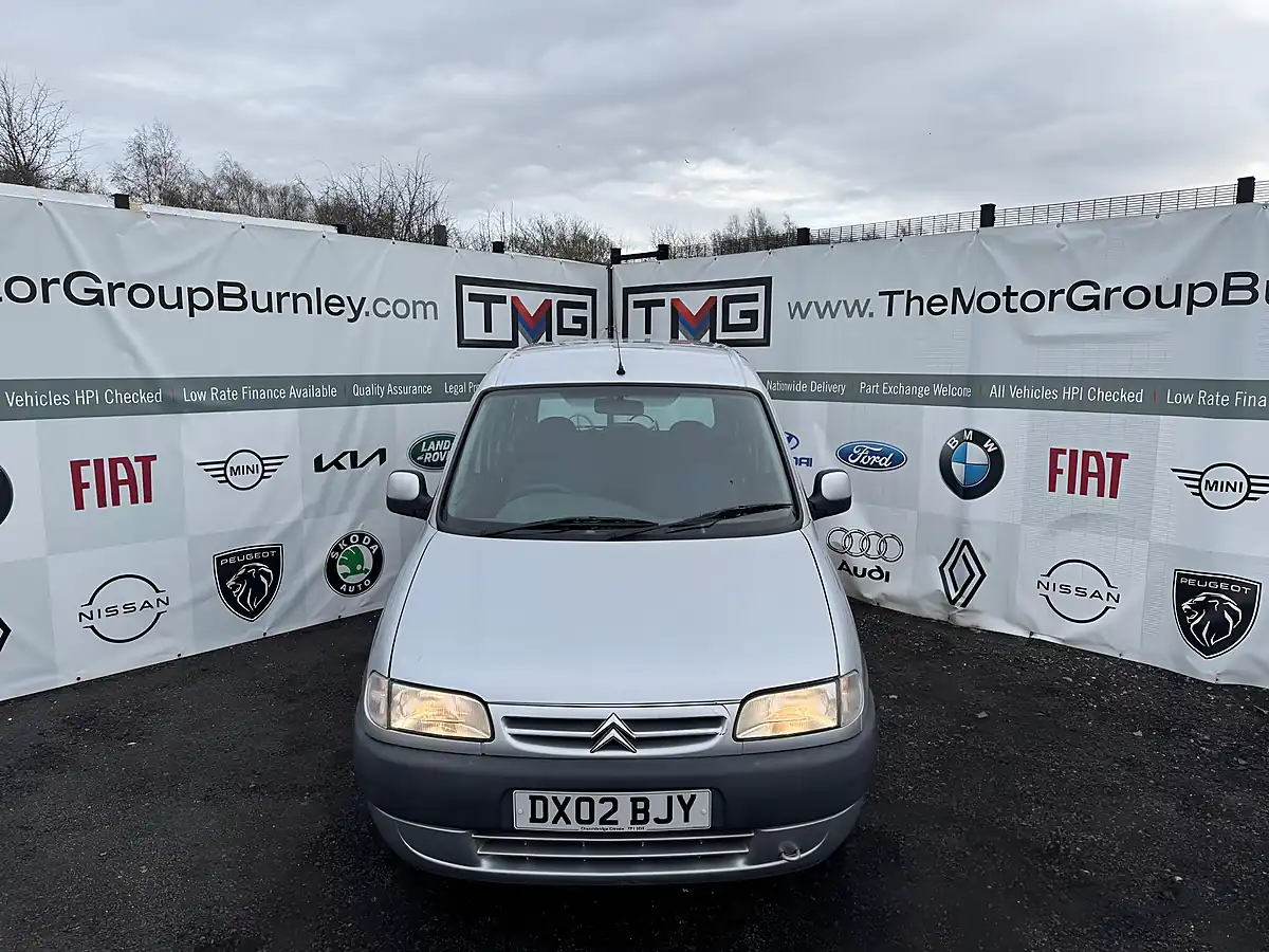 Used 2002 Citroen Berlingo Forte Multispace Silver - Interior and Exterior details 4