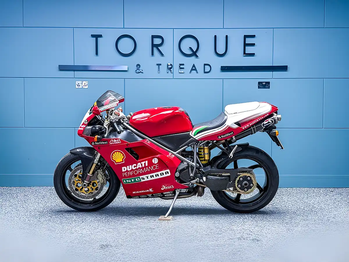 Used 2002 Ducati 996 Biposto Red - Interior and Exterior details 8