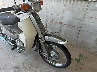 Used 2002 Honda C90 Custom Silver - Interior and Exterior details 12