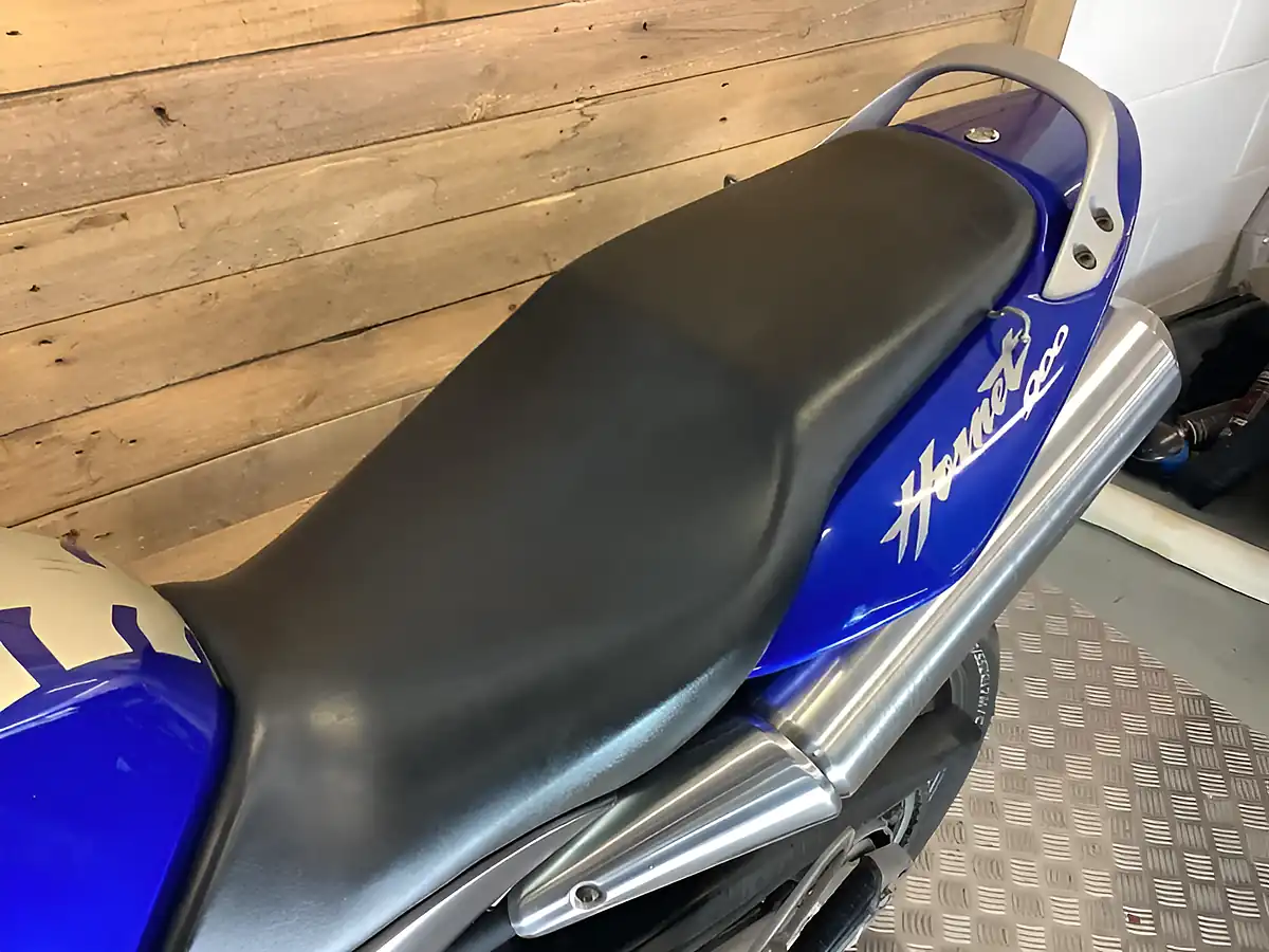 Used 2002 Honda Cb Hornet - Interior and Exterior details 12