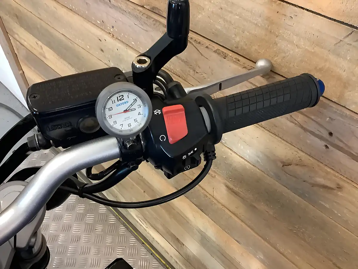 Used 2002 Honda Cb Hornet - Interior and Exterior details 17