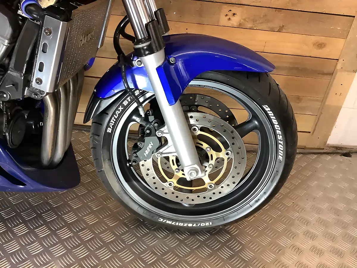 Used 2002 Honda Cb Hornet - Interior and Exterior details 18