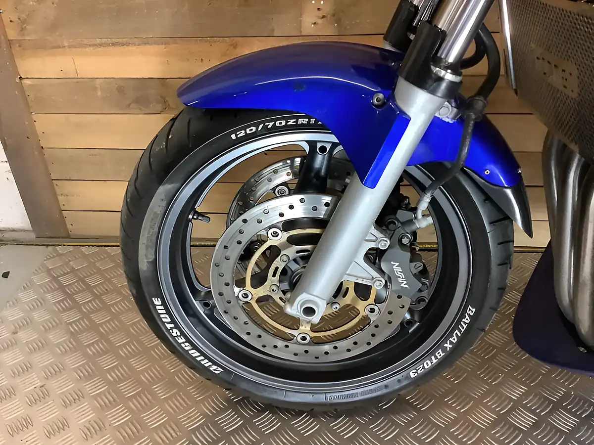 Used 2002 Honda Cb Hornet - Interior and Exterior details 20