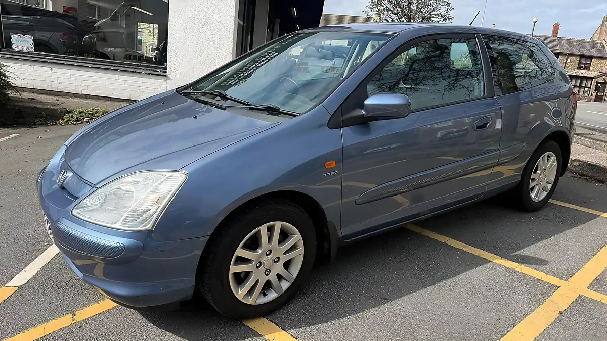 Used 2002 Honda Civic Se Sport Blue - Interior and Exterior details 3