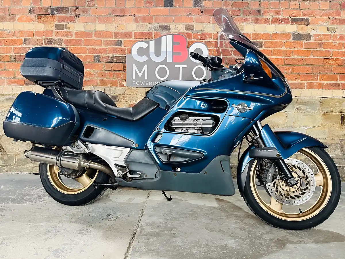 Used 2002 Honda ST1100 L Blue - Front View