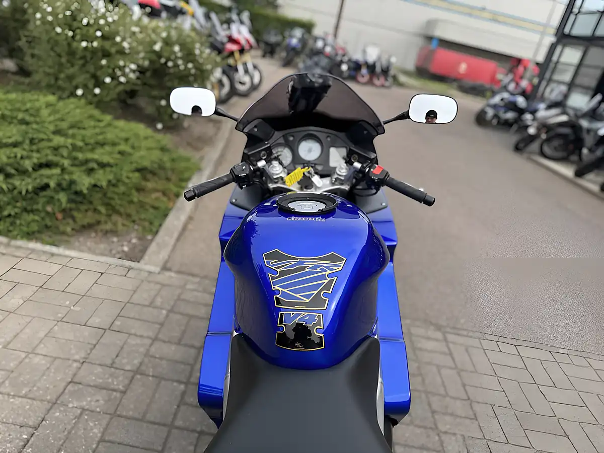 Used 2002 Honda VFR800F Blue - Interior and Exterior details 10
