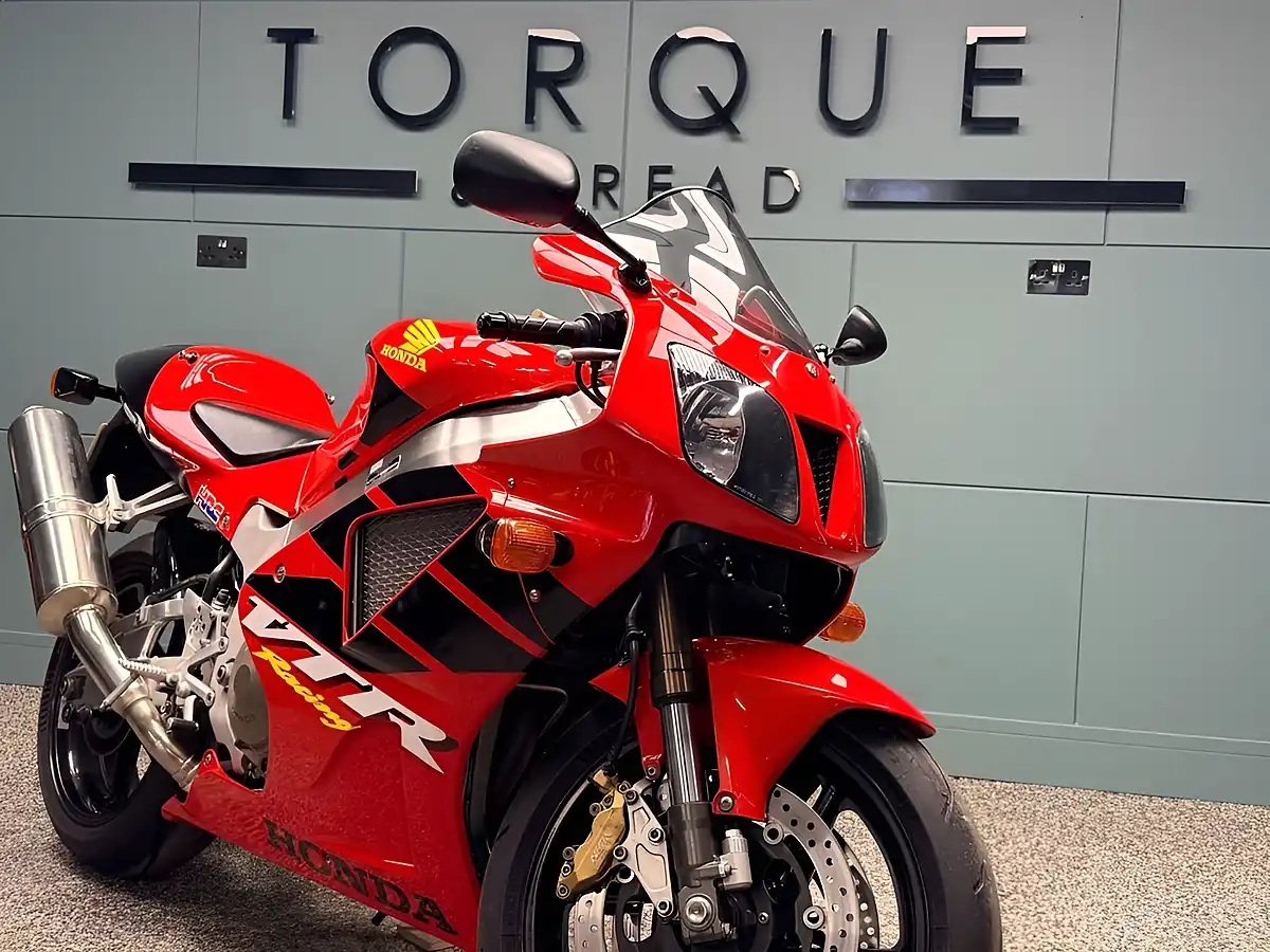 Used 2002 Honda VTR1000 SP-1 Red - Interior and Exterior details 10