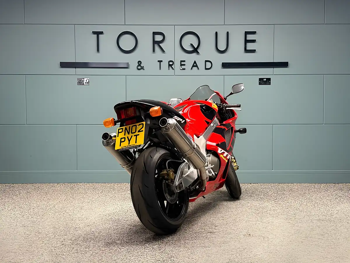 Used 2002 Honda VTR1000 SP-1 Red - Interior and Exterior details 4