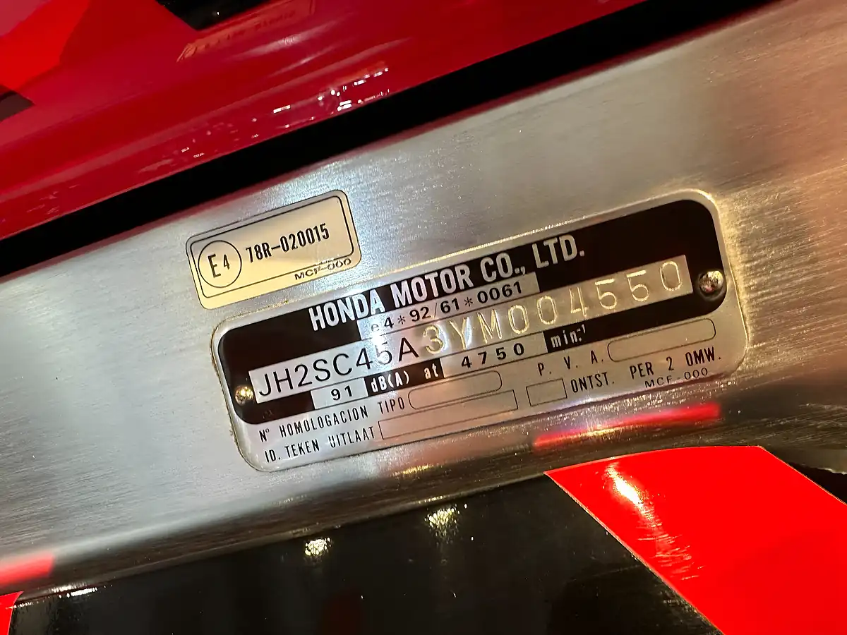 Used 2002 Honda VTR1000 SP1 - Interior and Exterior details 15