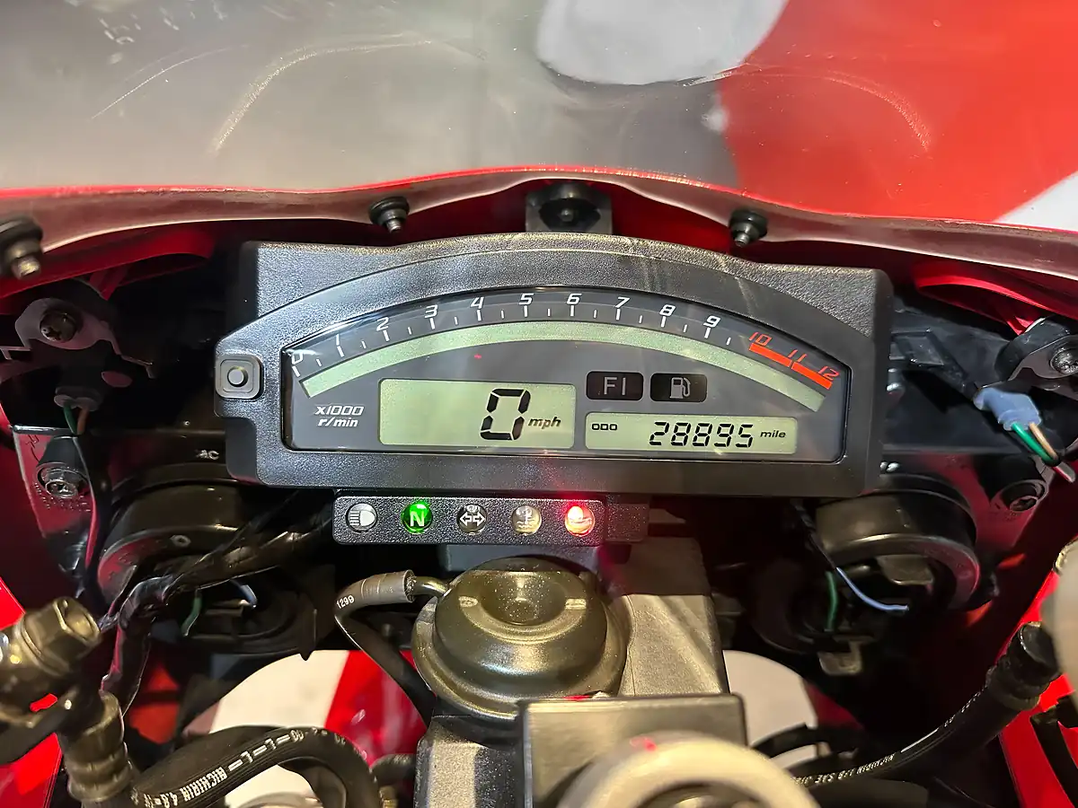 Used 2002 Honda VTR1000 SP1 - Interior and Exterior details 6
