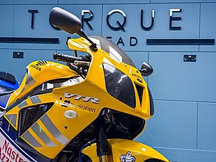 Used 2002 Honda VTR1000 SP1 Rossi Playstation Edition Yellow - Interior and Exterior details 10