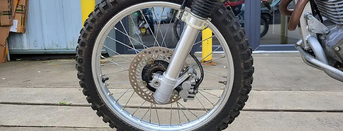 Used 2002 Honda Xr 400R - Interior and Exterior details 3