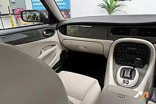 Used 2002 Jaguar Xj XJ8 Sport Beige - Interior and Exterior details 20