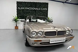 Used 2002 Jaguar Xj XJ8 Sport Beige - Interior and Exterior details 4