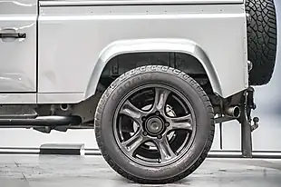 Used 2002 Land Rover Defender County Silver - Interior and Exterior details 11