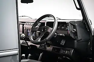 Used 2002 Land Rover Defender County Silver - Interior and Exterior details 15