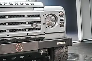 Used 2002 Land Rover Defender County Silver - Interior and Exterior details 6