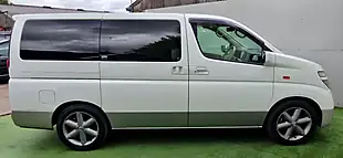 Used 2002 Nissan Elgrand White and Silver - Interior and Exterior details 6