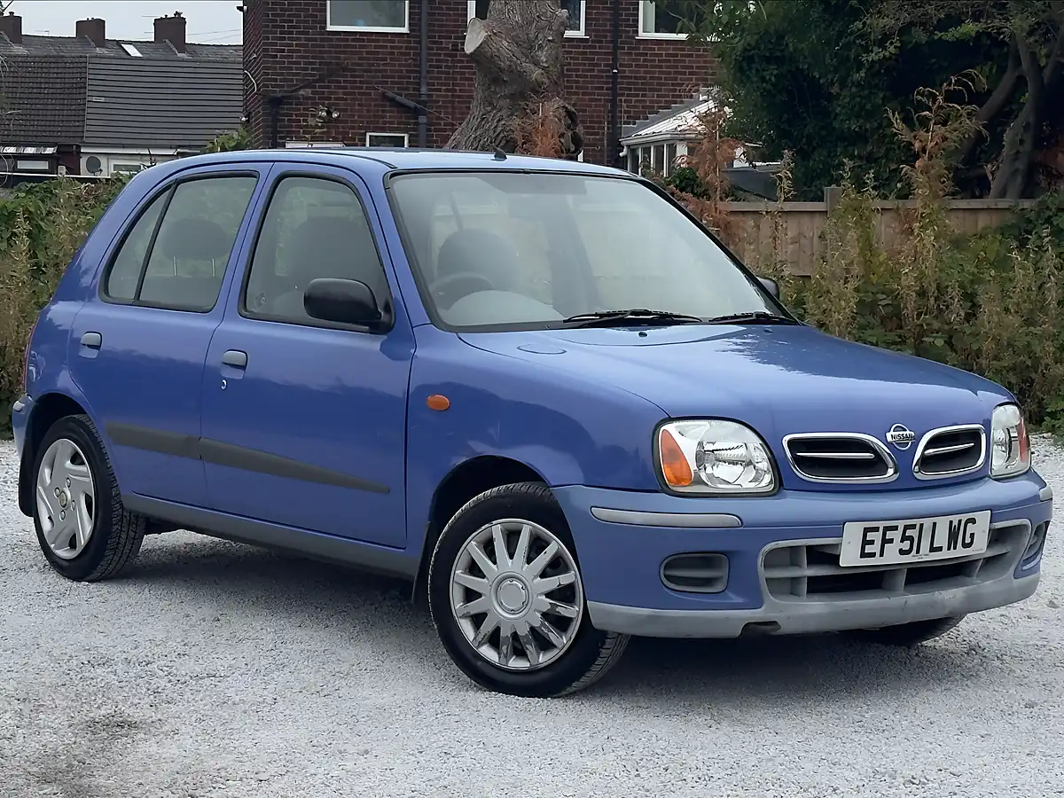 Used 2002 Nissan Micra Se Blue - Interior and Exterior details 12