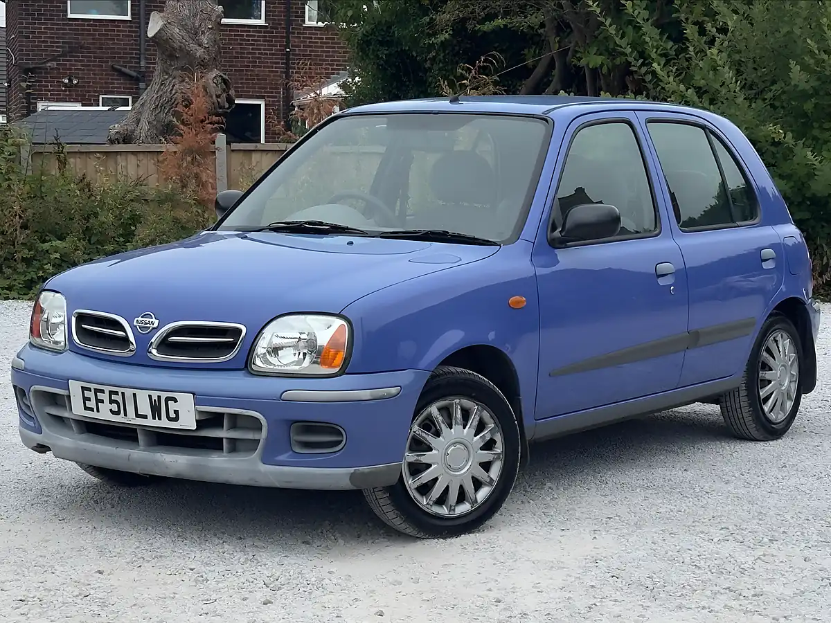 Used 2002 Nissan Micra Se Blue - Interior and Exterior details 2
