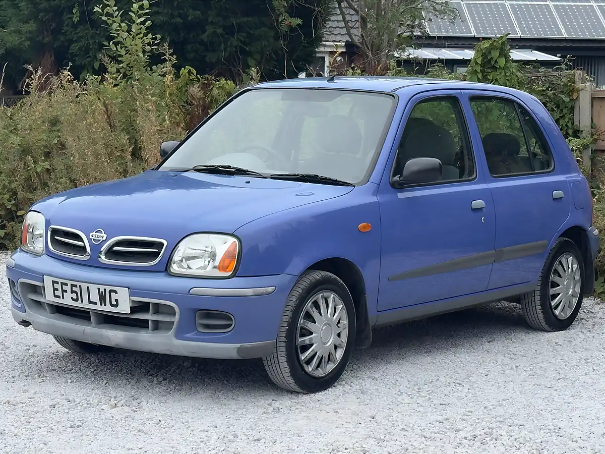 Used 2002 Nissan Micra Se Blue - Interior and Exterior details 6
