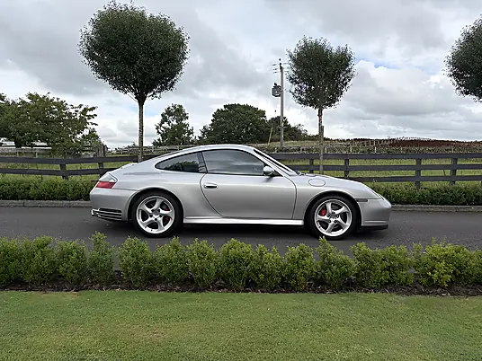 2002 Porsche 911 Carrera 4S