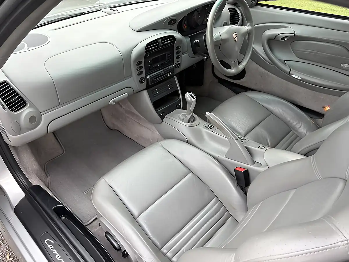 Used 2002 Porsche 911 Carrera 4 S Arctic Silver - Interior and Exterior details 19