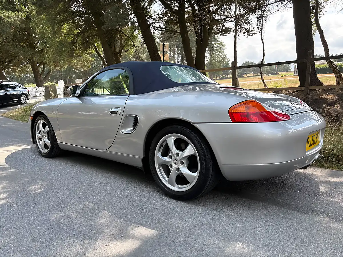 Used 2002 Porsche Boxster Tiptronic S - Interior and Exterior details 13