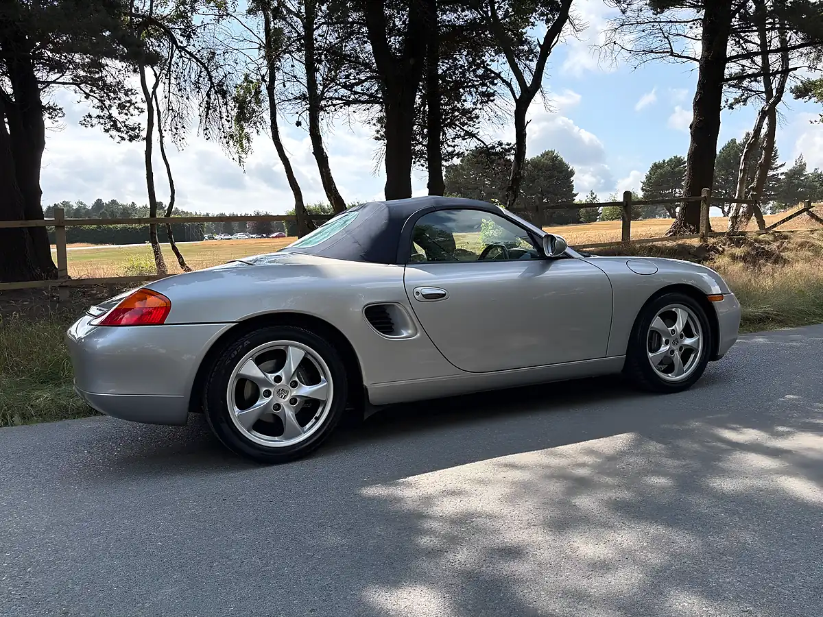 Used 2002 Porsche Boxster Tiptronic S - Interior and Exterior details 15