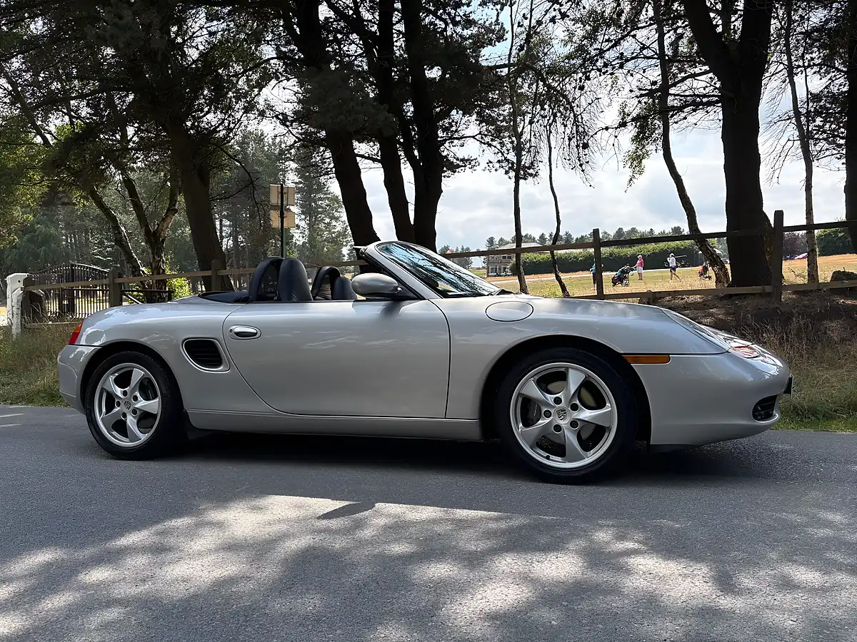 Used 2002 Porsche Boxster Tiptronic S - Interior and Exterior details 3