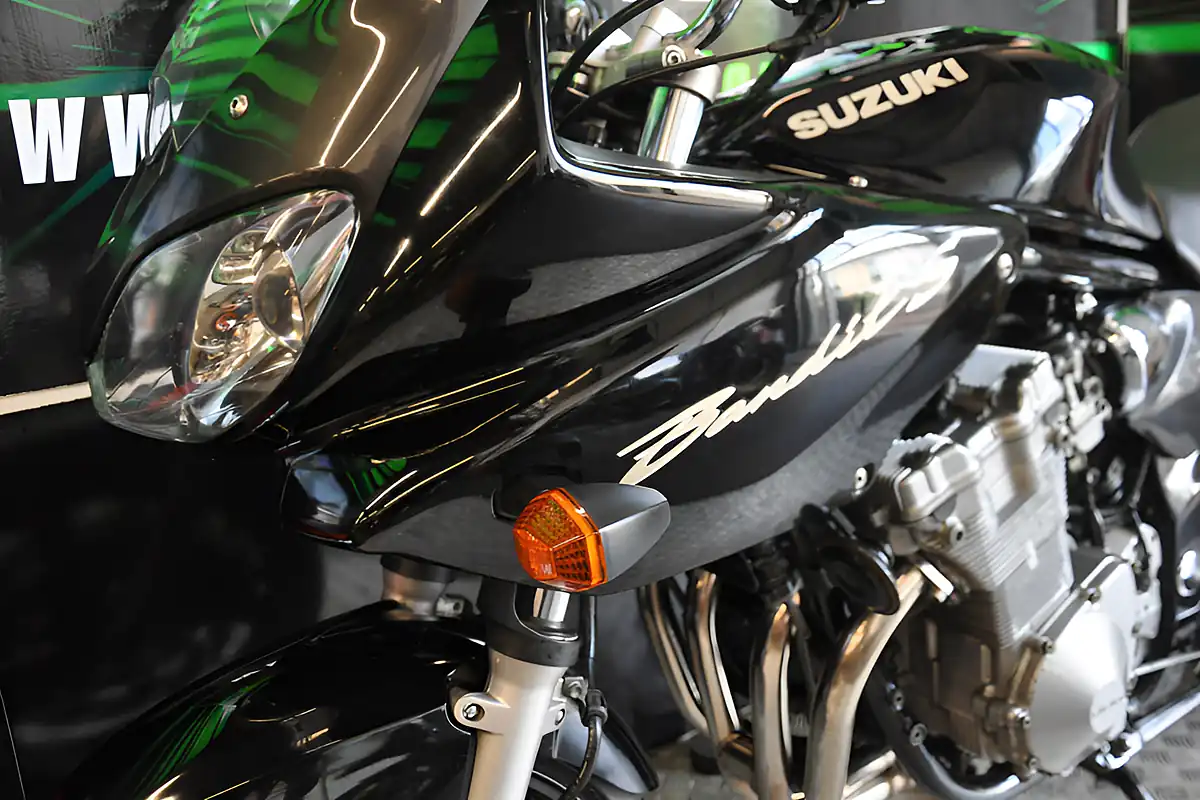 Used 2002 Suzuki Bandit GSF600 S Black - Interior and Exterior details 13