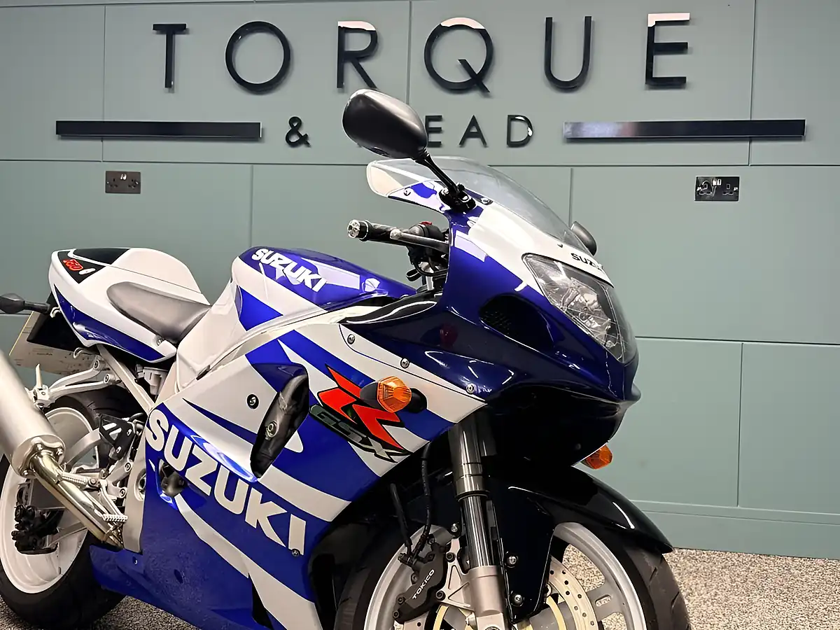 Used 2002 Suzuki GSX-R750 K1 White - Interior and Exterior details 10