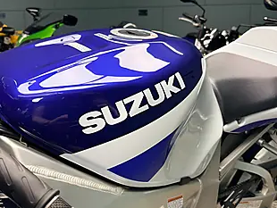 Used 2002 Suzuki GSX-R750 K1 White - Interior and Exterior details 17