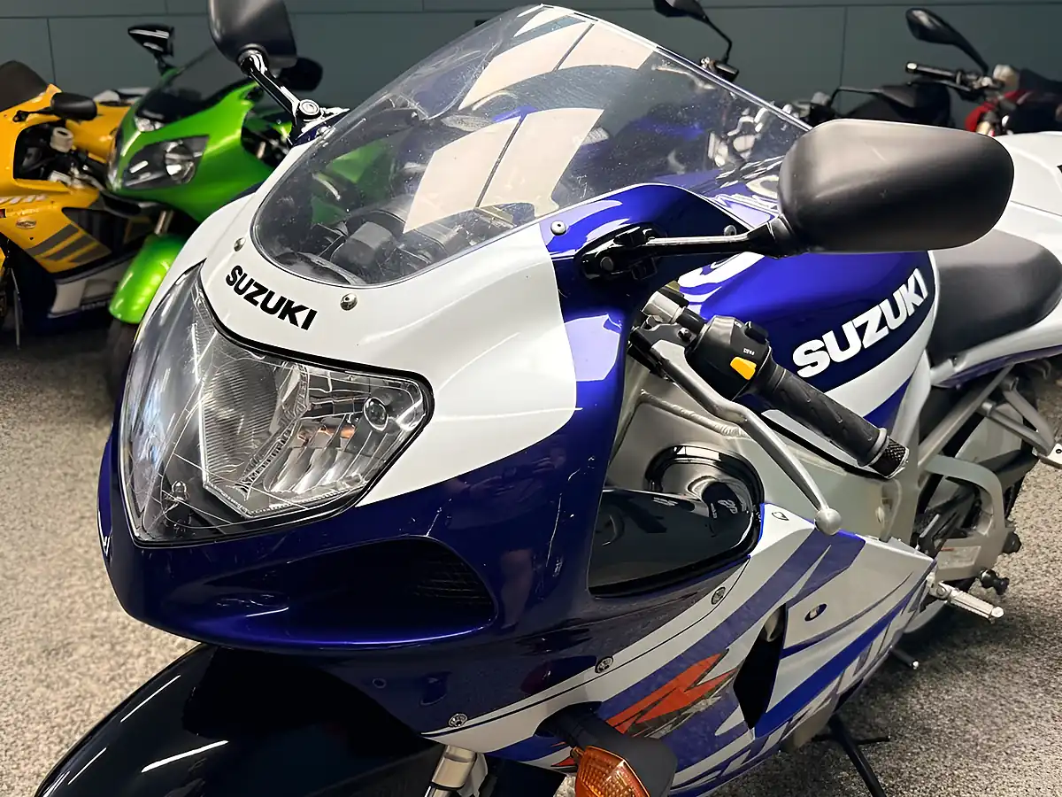 Used 2002 Suzuki GSX-R750 K1 White - Interior and Exterior details 18