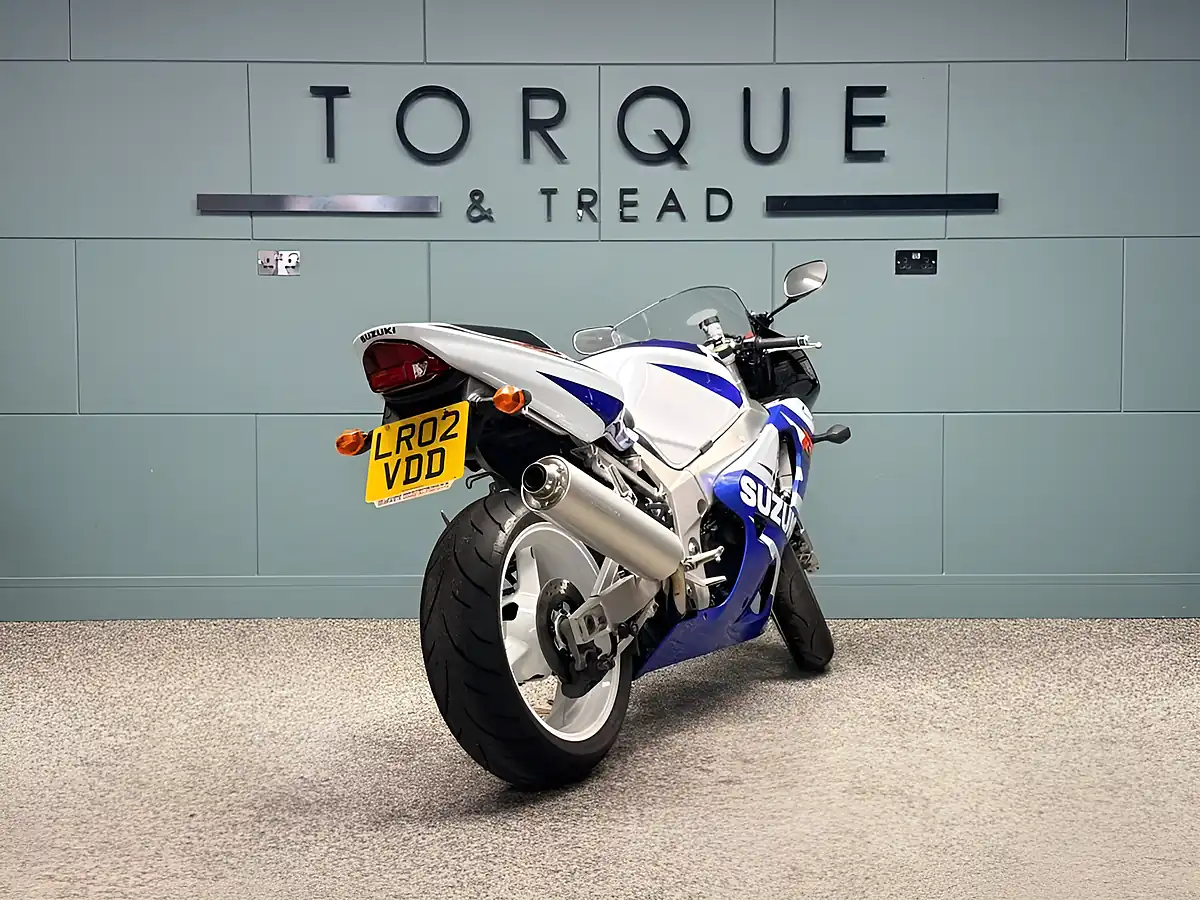 Used 2002 Suzuki GSX-R750 K1 White - Interior and Exterior details 4