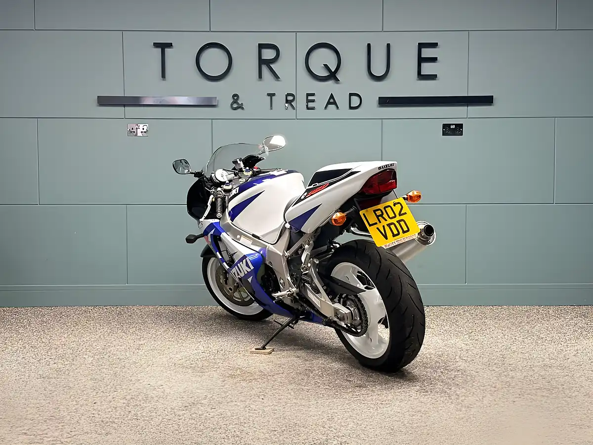 Used 2002 Suzuki GSX-R750 K1 White - Interior and Exterior details 6