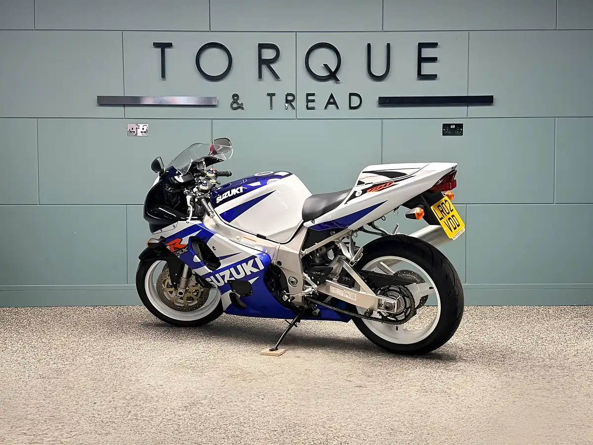 Used 2002 Suzuki GSX-R750 K1 White - Interior and Exterior details 7