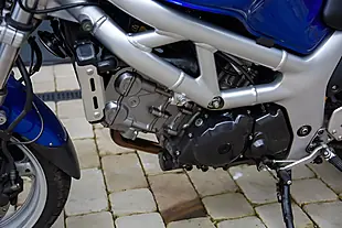 Used 2002 Suzuki SV650 N Blue - Interior and Exterior details 11
