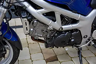Used 2002 Suzuki SV650 N Blue - Interior and Exterior details 12