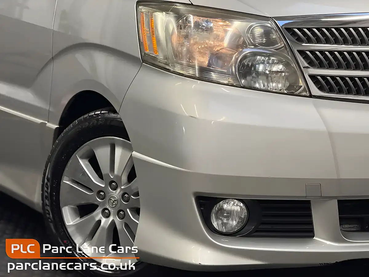 Used 2002 Toyota Alphard G Silver - Interior and Exterior details 11