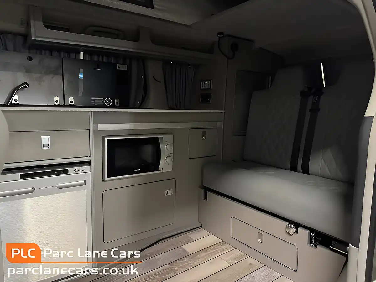 Used 2002 Toyota Alphard G Silver - Interior and Exterior details 12