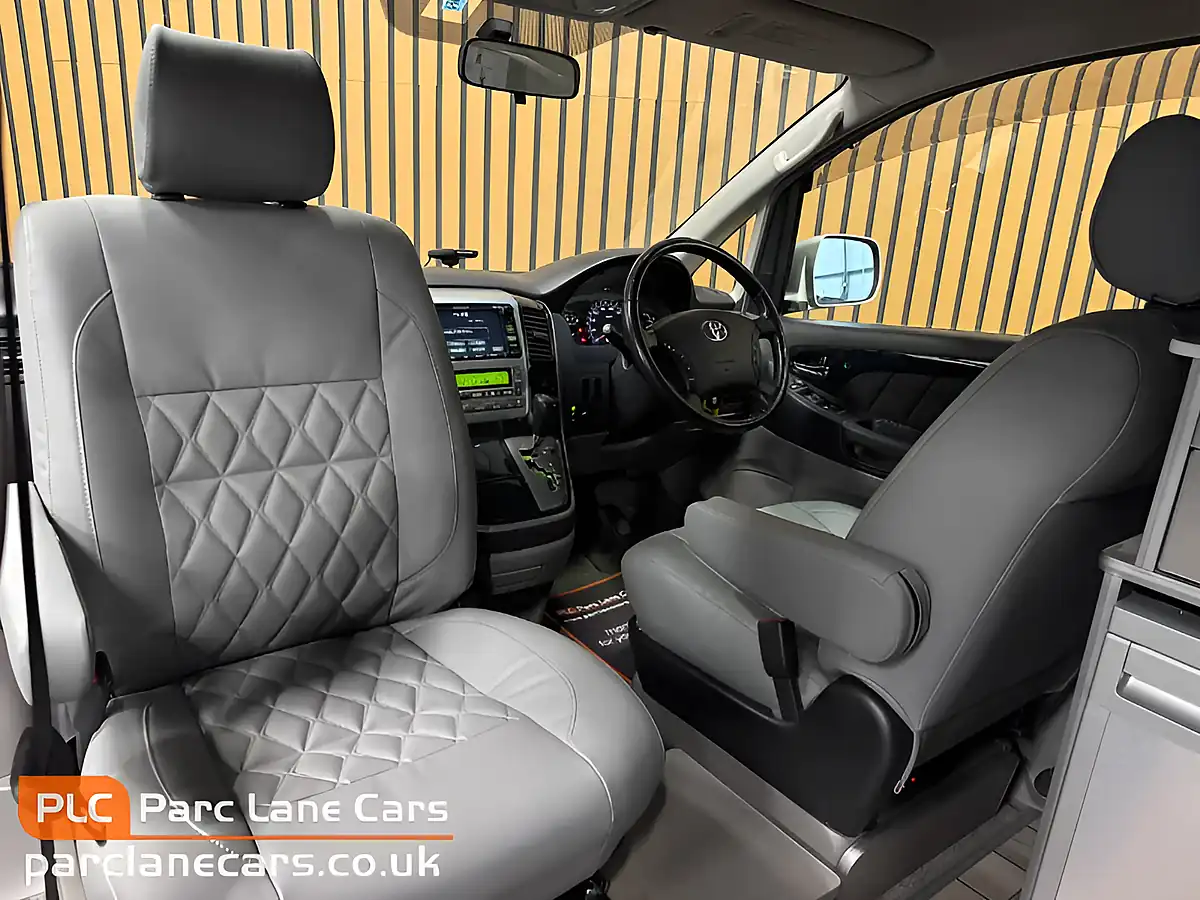 Used 2002 Toyota Alphard G Silver - Interior and Exterior details 14
