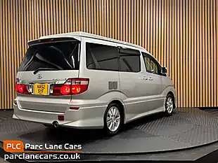 Used 2002 Toyota Alphard G Silver - Interior and Exterior details 3