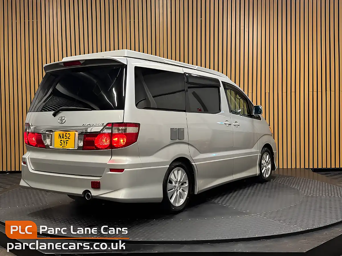 Used 2002 Toyota Alphard G Silver - Interior and Exterior details 3