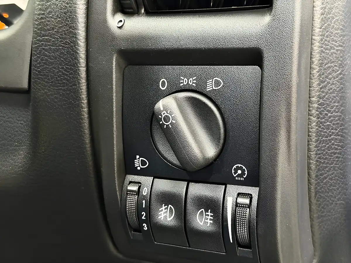 Used 2002 Vauxhall Astra 888 Coupe Blue - Interior and Exterior details 19
