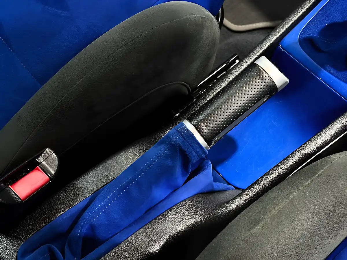 Used 2002 Vauxhall Astra 888 Coupe Blue - Interior and Exterior details 2