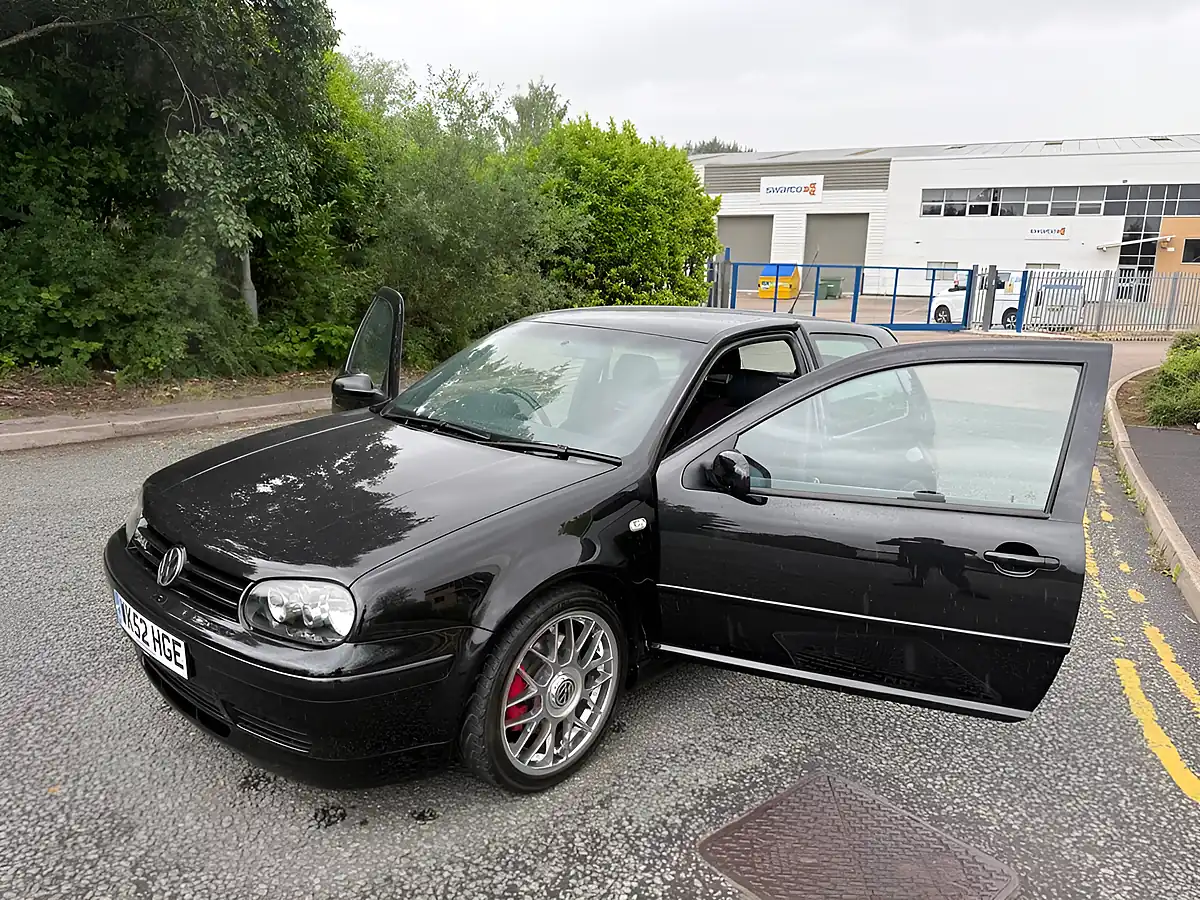 Used 2002 Volkswagen Golf Anniversary Black - Interior and Exterior details 12