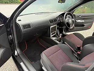 Used 2002 Volkswagen Golf Anniversary Black - Interior and Exterior details 17