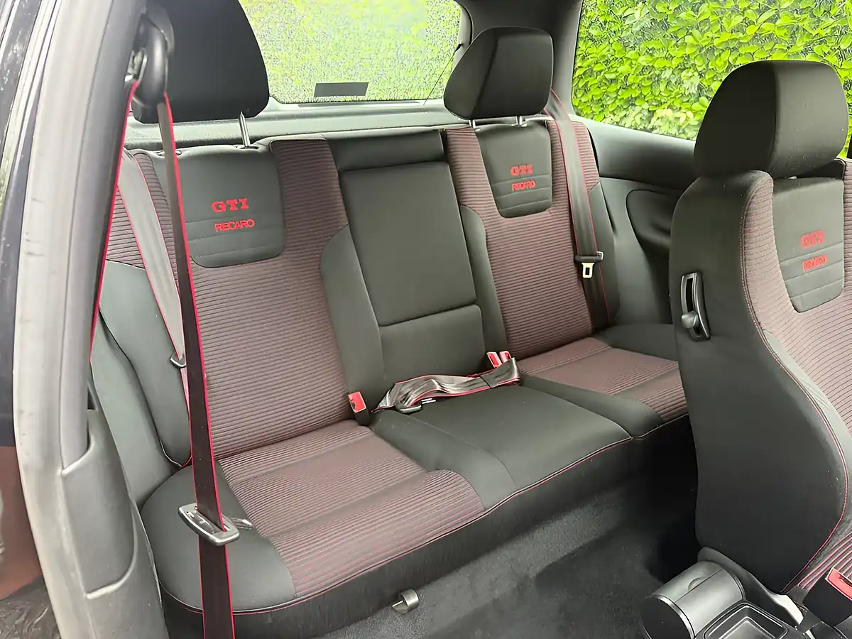Used 2002 Volkswagen Golf Anniversary Black - Interior and Exterior details 18